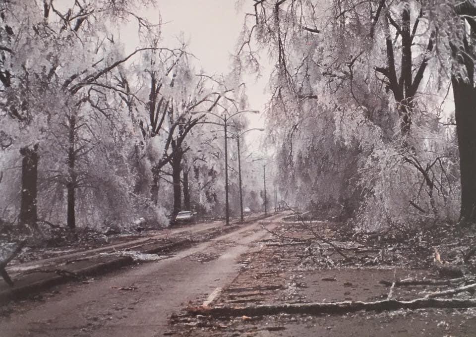 People wonder what the ice storm of 1994 looked like. It’s impossible to describe. Here are a few pictures. 

Photos via Anne Vetrano