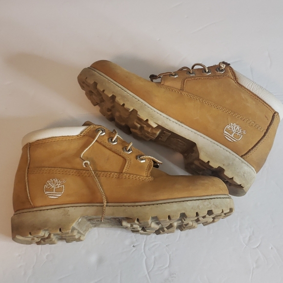 TracyDot8's tweet photo. So good I had to share! Check out all the items I'm loving on @Poshmarkapp from @JessicaJeanC #poshmark #fashion #style #shopmycloset #athleta #loft #timberland: https://t.co/LKt3uKudWm https://t.co/oINH1FjB4s
