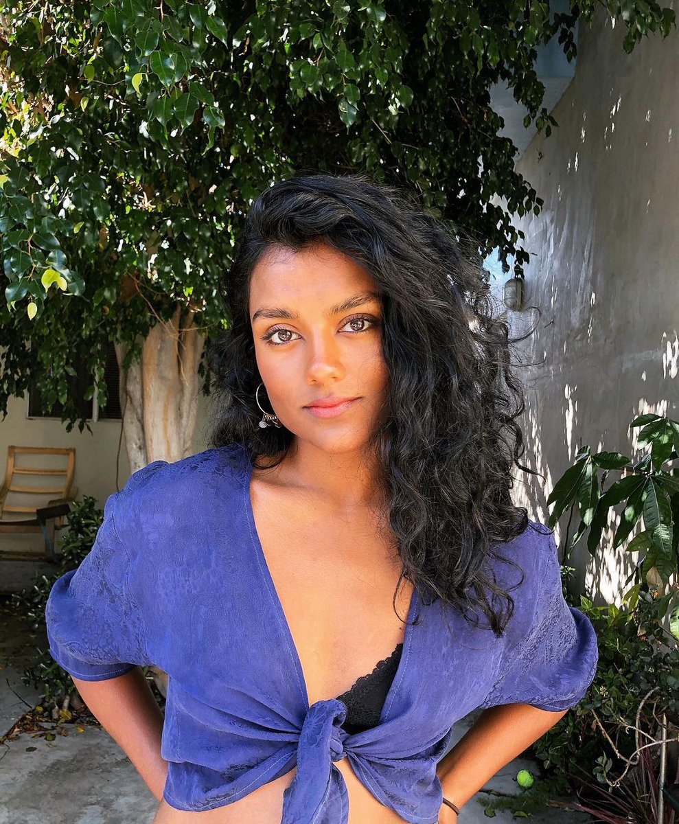 jbaileybrasil's tweet photo. LINDA DEMAIS! Simone Ashley interpretará a Kate na segunda temporada de #Bridgerton 💕 https://t.co/ghuj2KGfy4