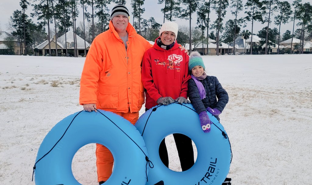 PapkeAndrew's tweet photo. Hope you found a hill sometime today! Snow days in Texas?? #SnowDay #SnowDay2021
#GroundhogWasRight https://t.co/o9M3OTGULk