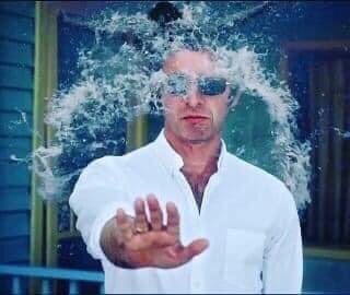 I had a lovely day off today and this is what I worked on.
Noel Gallagher "The Death of You and Me"
🥰🥰🥰🥰🥰🥰🥰🥰🥰
Watercolors and acrylic