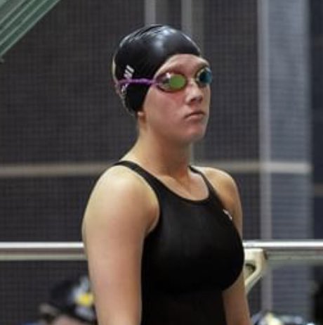 Senior Spotlight....
Nicole Spaziani has been a backstroke and distant free specialist for the Pates.  Wishing her the best of luck in her senior season! 🏊‍♀️🖤💛