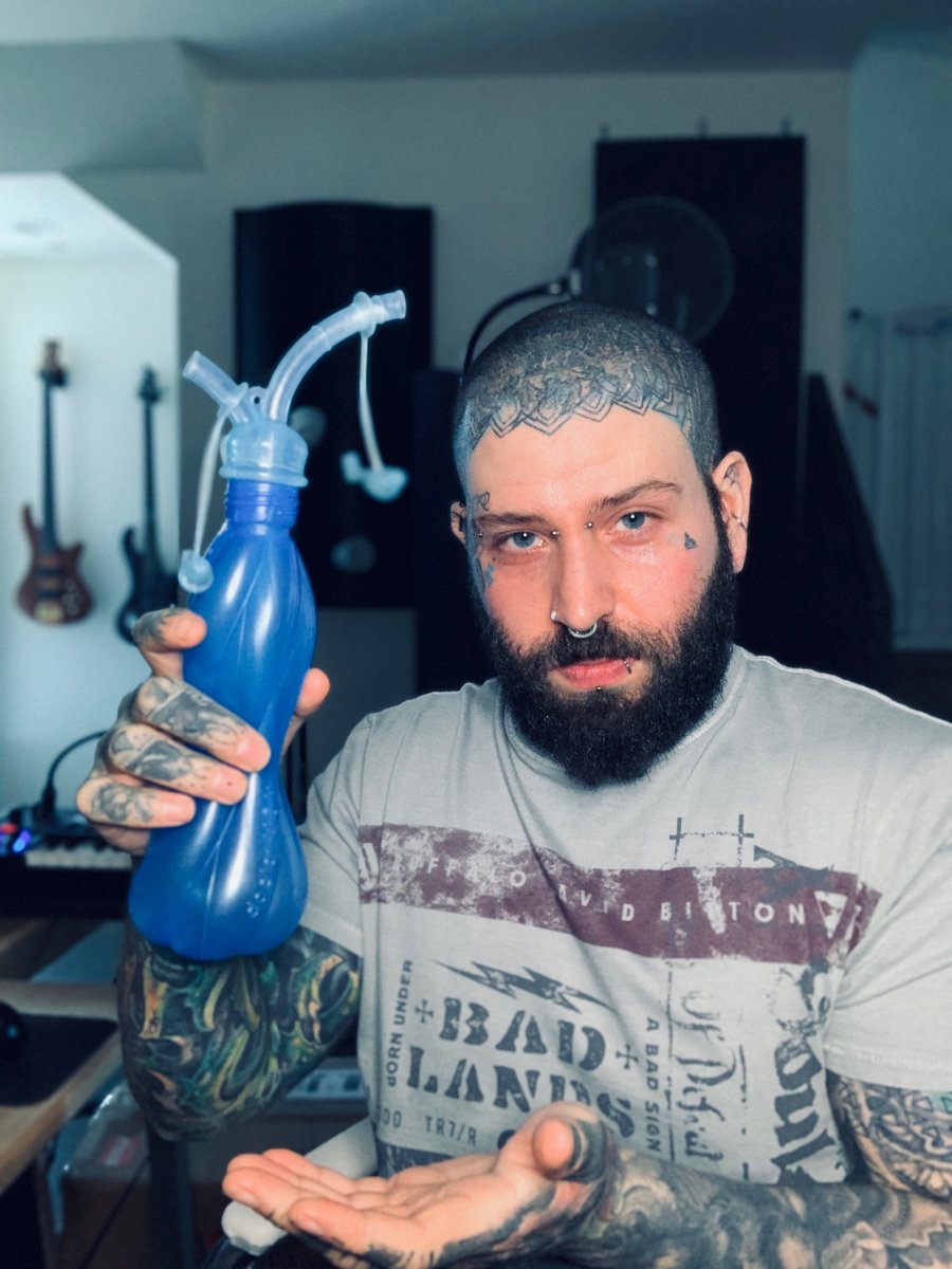 DoctorVox US tweet media