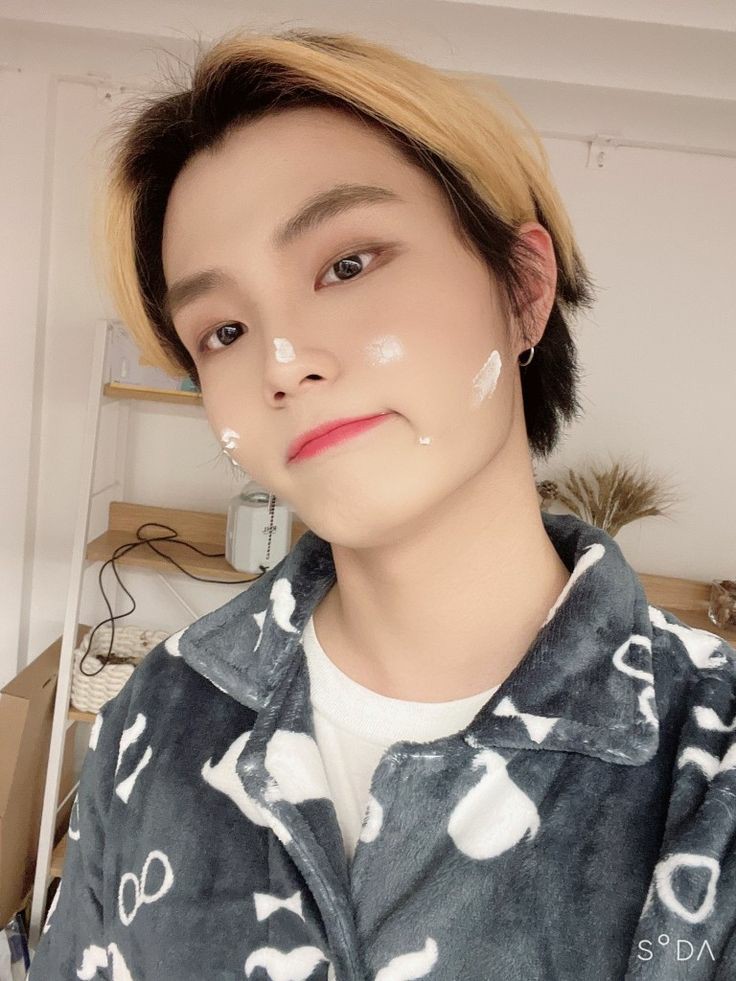 Kingdom as cupcakes - a thread  @KINGDOM_GFent  #kingdomdebut