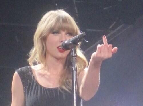 taylor swift middle finger: a thread
