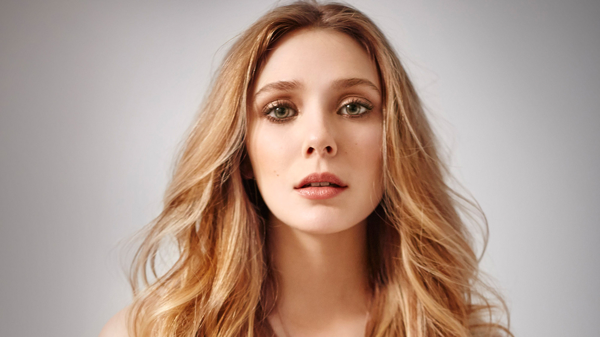Elizabeth Olsen turns 32 today! Happy birthday to our talented, talented queen! 