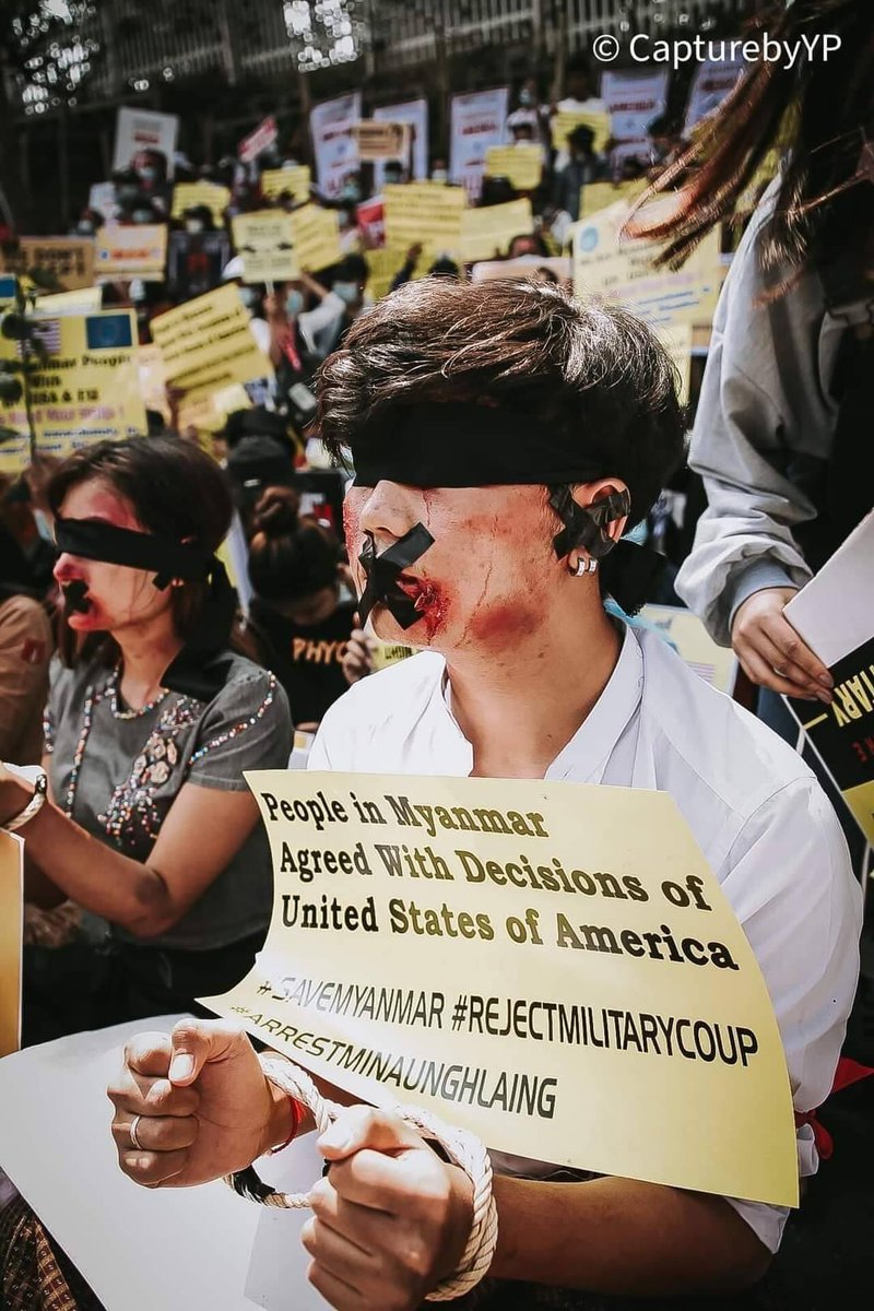 Wish the world could see us 💔 #WhatsHappeningInMyanmar #Feb16Coup