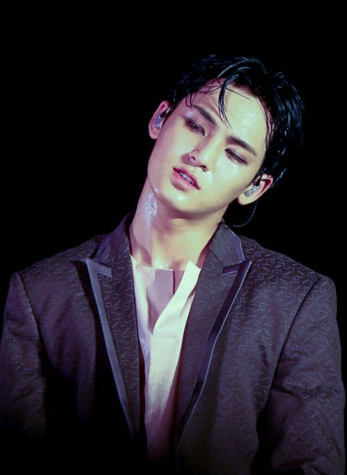EXTREMELY heavy content from Kim Mingyu - a thread 