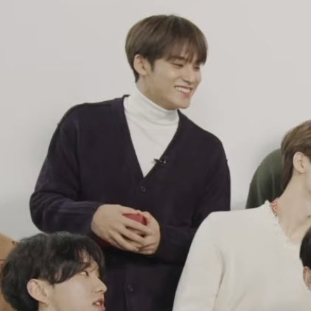 EXTREMELY heavy content from Kim Mingyu - a thread 