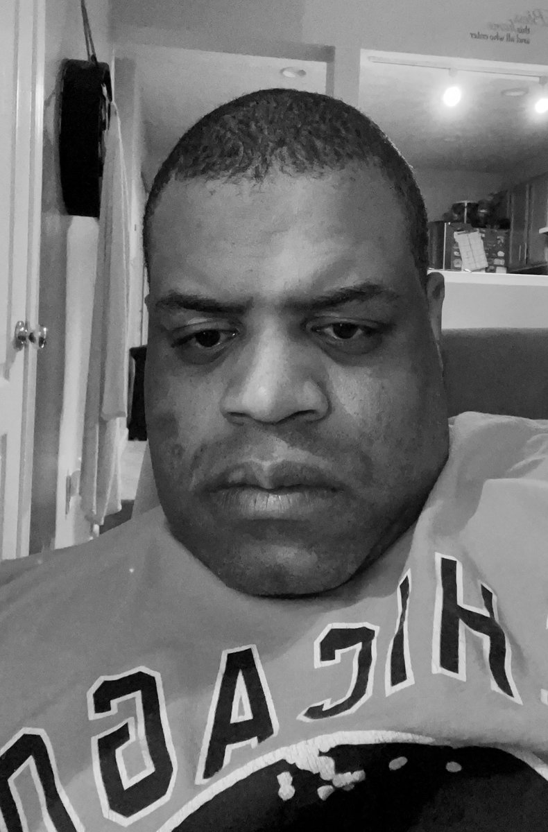 lil_d31's tweet photo. Back to the clean-shaven look for a while... https://t.co/0ifWrsr3WW