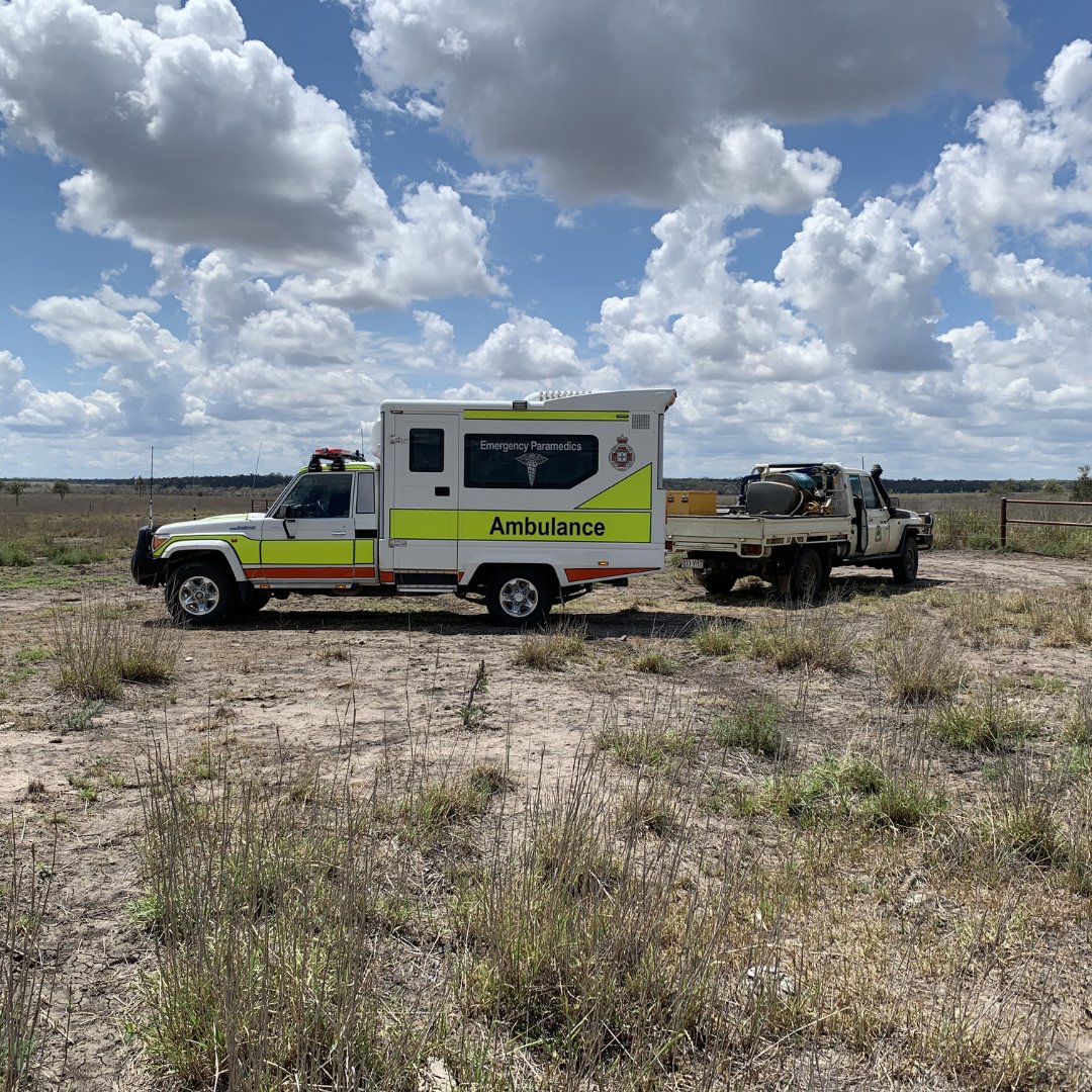 RoyalFlyingDoc's tweet photo. Yesterday the RFDS Charleville crew were tasked to Redford, north-east of Charleville, to retrieve a male patient following a fall from a horse.
Two RFDS Flight Nurses and a Medical Officer provided assistance at the scene before the patient was transferred to Toowoomba. https://t.co/hWtpxoOf3J