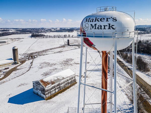 b_leep10's tweet image. Cheers to a snowy day in Marion County, KY 📍❄️♥️🌽🥃

📷: Photographer Don Sniegowski

@MakersMark @VisitLebanonKy @KyDistillers @kybourbontrail @CEDkygov @KentuckyTourism @LEnterprise @BluegrassScenes @Kentuckyweather
