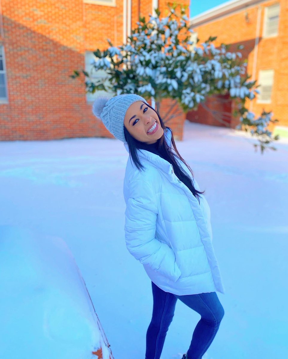 Jae_Coops's tweet image. Ain’t snow way we’re in Texas right now!🥶 #hellacold