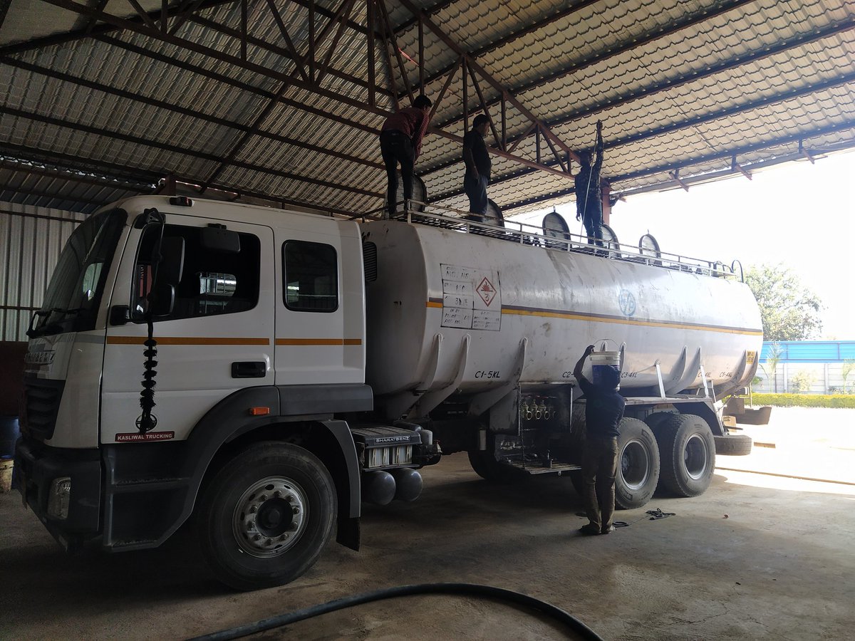 world_diesel's tweet photo. Work In Progress #Biodeisel #biodieselhindustan #biodieselmagazine #biodieselmanufacture #Biodieselpumps #biodieselworld #worldfuels #Worldbiodiesel #Biodieselindia #Sierrafuels #fuels #fueloil #LLP #biodieselday #bioethanol https://t.co/qPfqBoxHDy