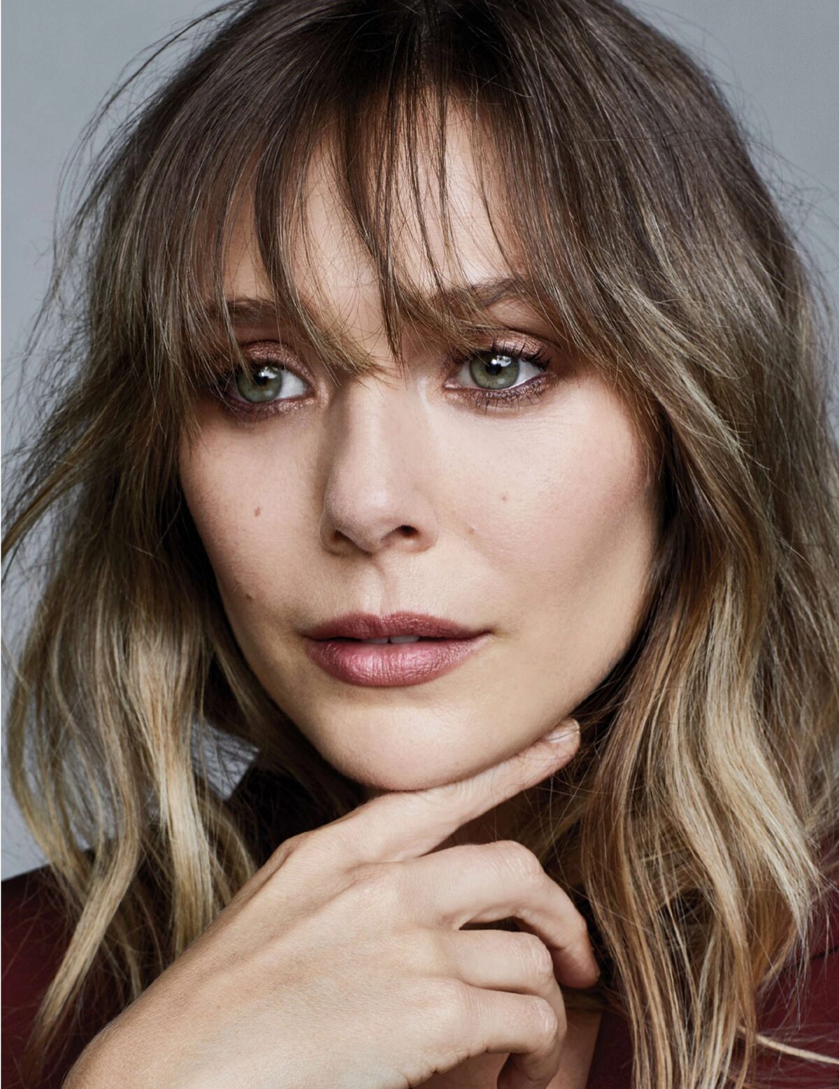 Hoje é o aniversário da Elizabeth Olsen(Lizzie), a intérprete da nossa Wanda maximoff!  Happy birthday Lizzie  