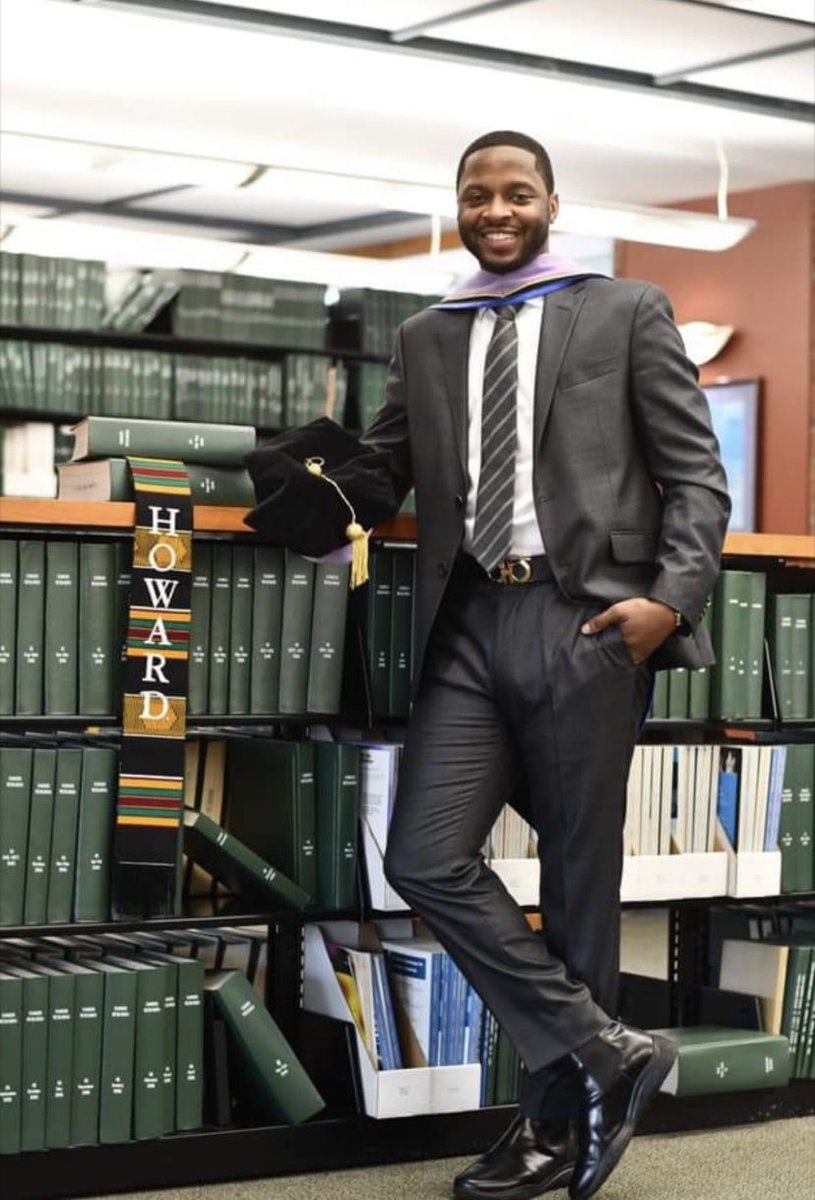 the_grichardson's tweet photo. This young man attended @RPS_Schools, including Mosby Middle School . He received his undergraduate degree from @VSU_1882...the rest is history. Introducing Dentist Darryl Allen.
#BlackDoctorsClub #Teeth #FlossUp https://t.co/nSZT0Ru5mv