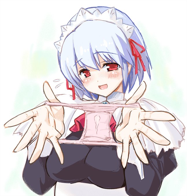 #見た人もなにか無言で白い何かをあげる 