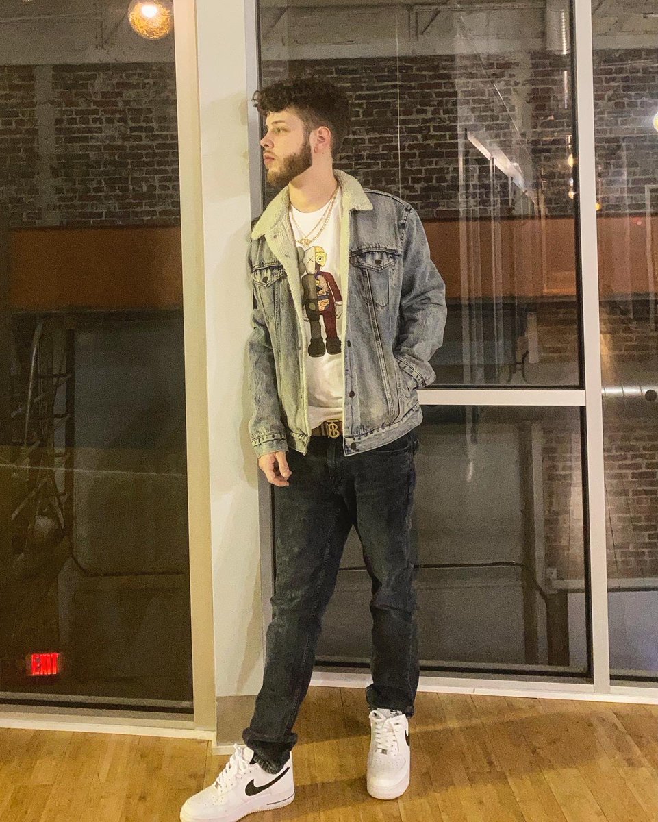 DrewRill tweet media