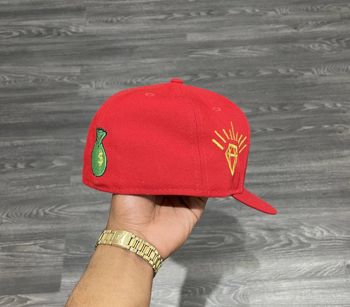 Daz907's tweet photo. ATB X MGMW “RICHIE RICH” 59FIFTY
AVAILABLE WED FEBRUARY 17th, 2020 💎💰🧢 https://t.co/OTBRhjJ694