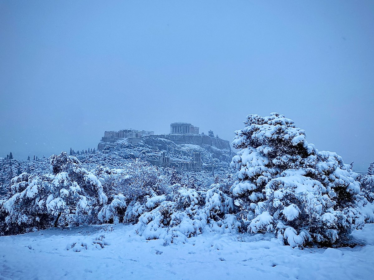 Snowfall on the Acropolis this morning, winter storm Medea is officially here!Athens, Greece #Greece  #Athens  #αθηνα  #χιονι  #Μηδεια  #SnowDay  #winter