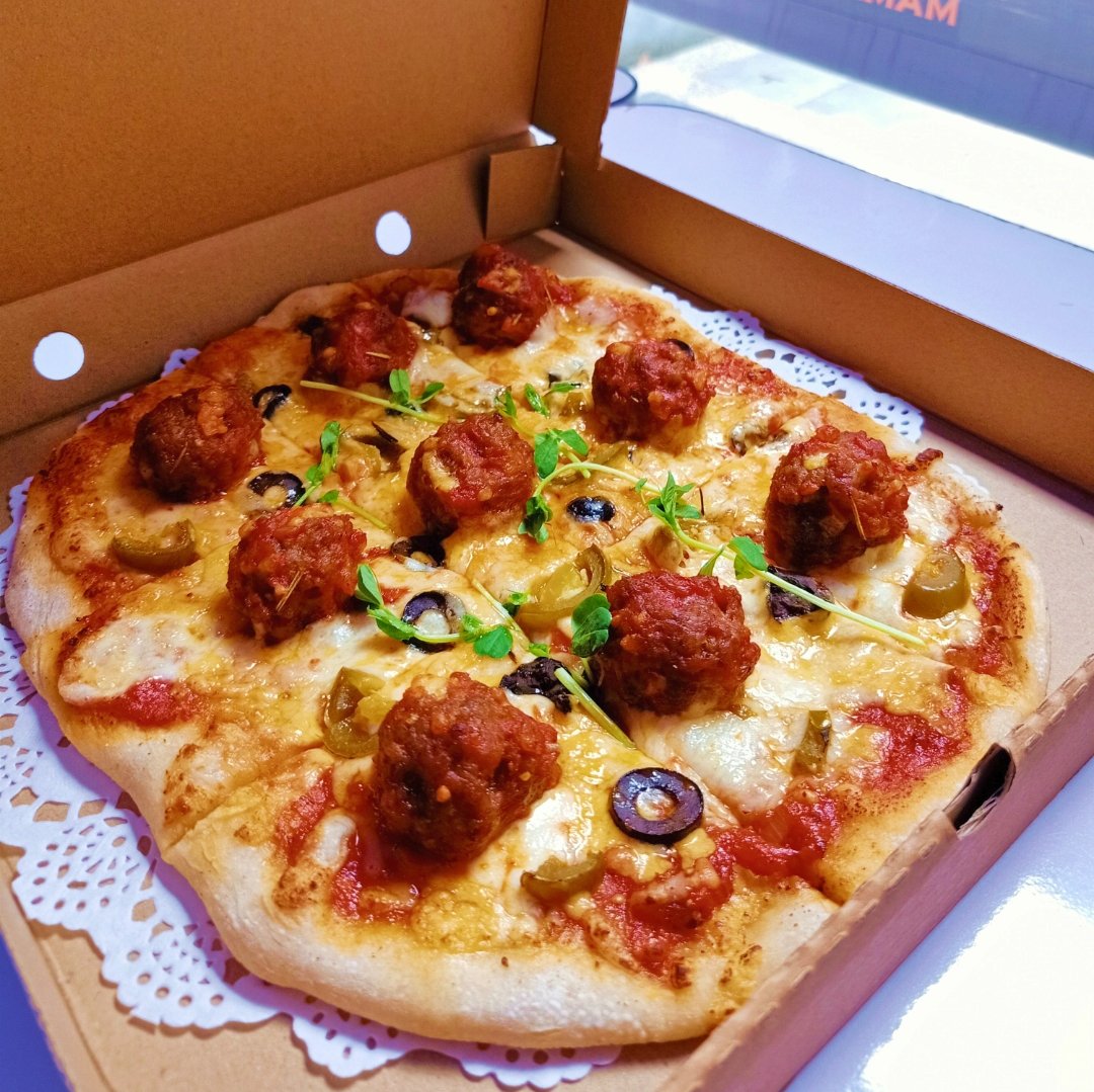 MamasboyMy's tweet image. PIZZA LOVERS‼️
CHECK OUT OUR NEW PIZZA FLAVOUR
"MUSH - MUSH" 🍄 &amp;amp; "CHEESY MEATBALL" 🧀 
AVAILABLE TO ORDER STARTING 16th FEBRUARY 2021 🔥
LINK ON BIO TO ORDER / WHATSAPP US AT 013-687 9491 ⚡ 

#MamasBoyPizza #klfoodie #smallbusiness #supportlocalbusiness