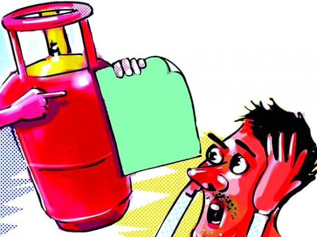 Govt should realise Back to Back price hike on Domestic Gas Cylinders will pull down New India to old age India 10 times then its Growth. Urging Govt to think about people who earn 90% less then you who lives in the same country!  #LPGPriceHike #IndiaBeingSilenced