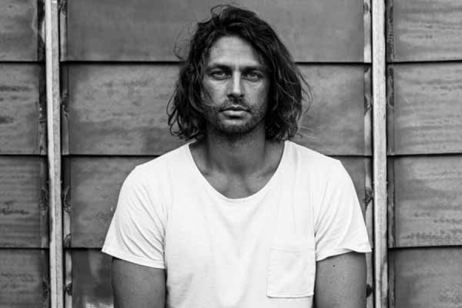 doublejmornings's tweet photo. Excited to have @robbiemillerrr on the show tomorrow.

I first met him when he won the @triplejunearthd comp to play at the @NIMAwards back in 2013. 

This year, he released his beautiful debut. We'll talk about the road there, and play a few songs from Little Love after 11am. https://t.co/hQu7Ik04r5