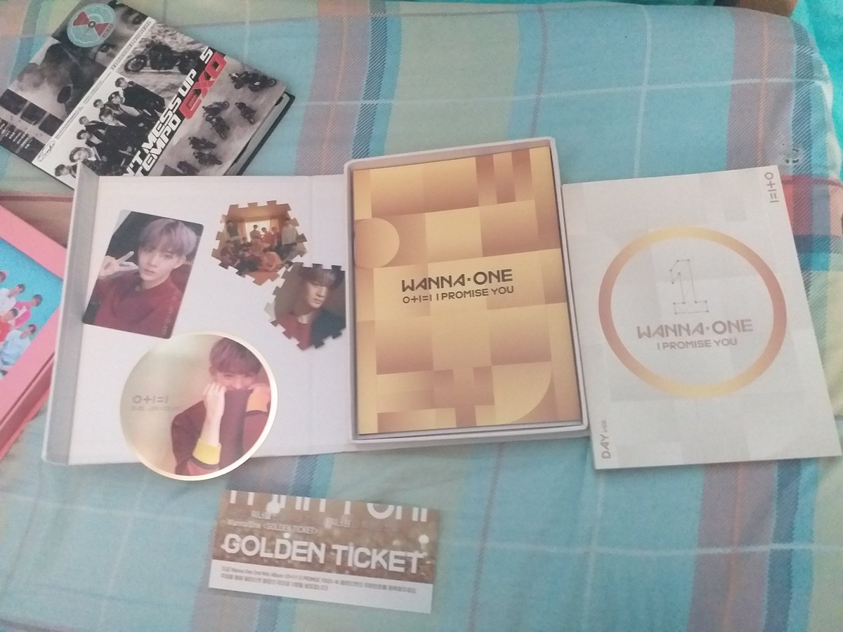 Jana_jb08052's tweet photo. Sa wakas dumating na😍 Thank You @NielDistrictPh for the smooth transaction even na nag karoon ng dents yung album but it's okay alam Kong J&amp;T may kasalan dahil pinakita mo naman yung album bago mo iship and it's no dents before shipping #NDPFeedback again Thank you💗 https://t.co/fpEHrXCgPC