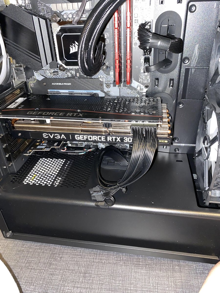 Sinterra_'s tweet image. 