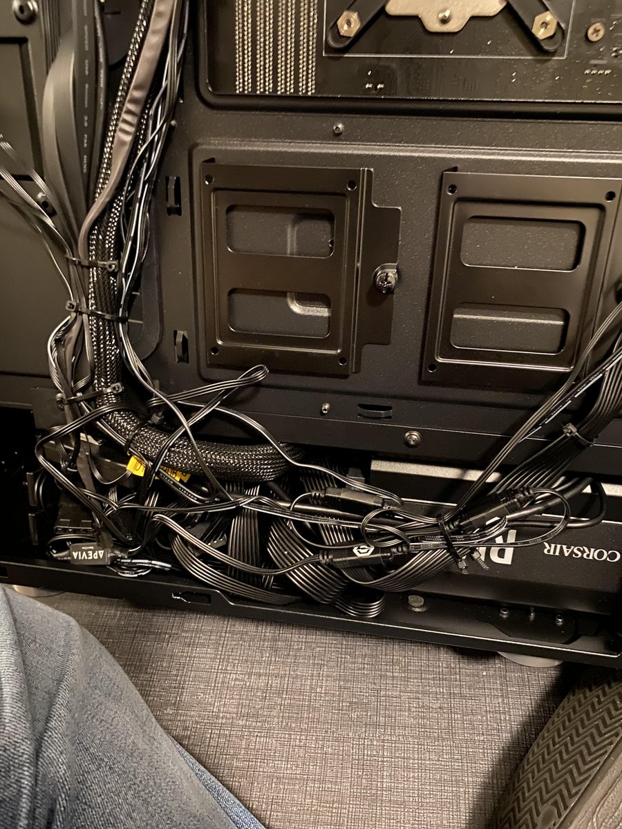 Sinterra_'s tweet image. 