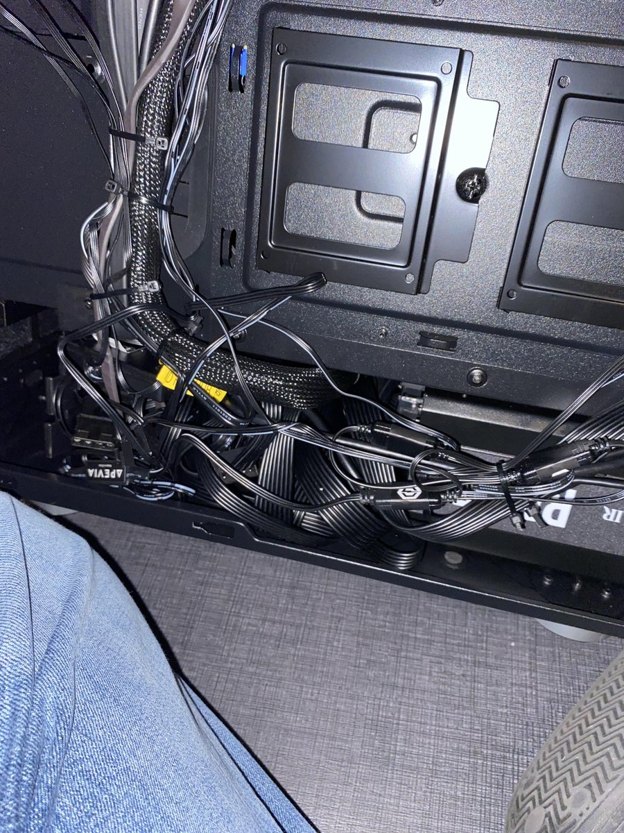 Sinterra_'s tweet image. 