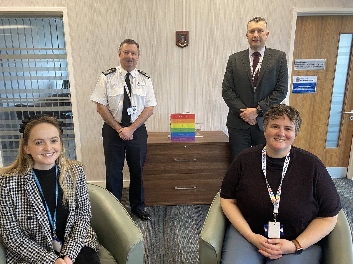 Mark Collins tweet media