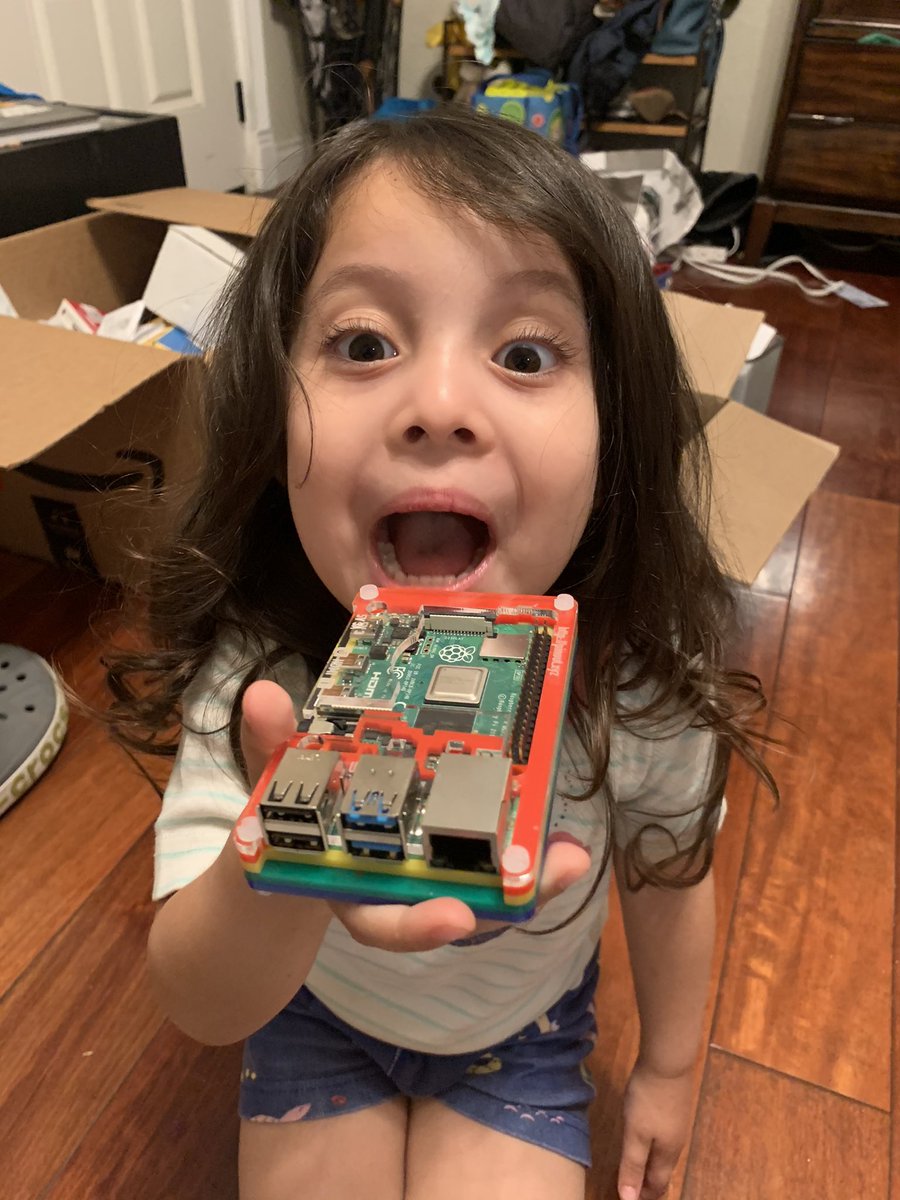 UCI_STEMgineer's tweet image. My 3yo helped me put the @pimoroni  #pibow case on this @Raspberry_Pi 4. Then she thought it would make a great snack... #startyoung #itsnotpie #donteat #mayaitzel #3yo #familytime #STEMed #gethemearly