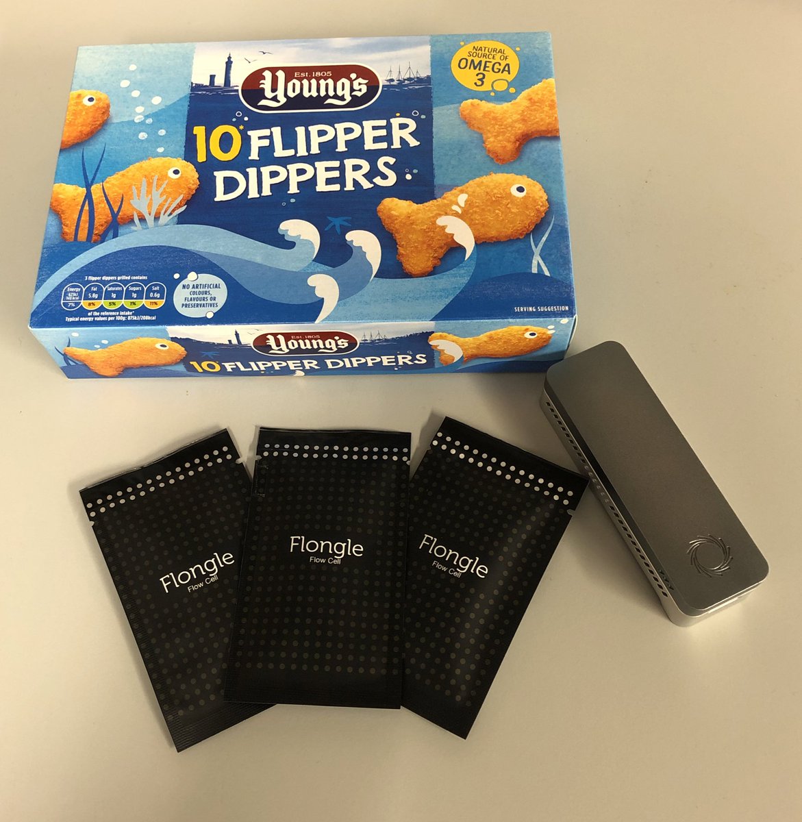 JohnMulley's tweet photo. I'm updating the "What's in a Flipper Dipper" practical this year. Bye bye old fashioned DNA barcoding, hello real-time DNA sequencing! My first time using the @nanopore Flongle flowcells, so fingers crossed for some good data. https://t.co/EENiojzZug
