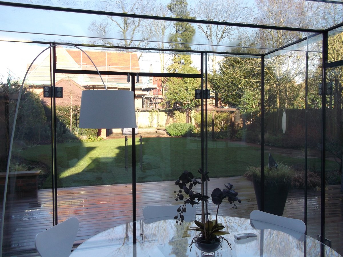 How lovely would it be to sit and eat breakfast and enjoy your morning coffee in this frameless glass extension?

#homeinspiration #lifestylegoals #homeextension #glassextension #framelessglassextension  #roomoutside #london #hertfordshire #surrey