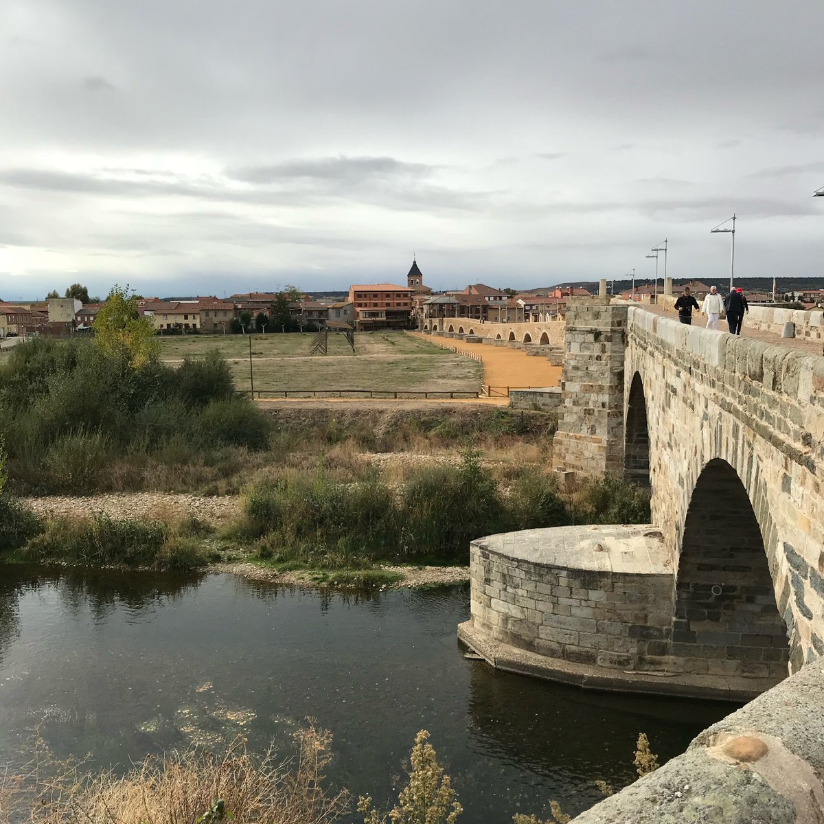 CaminoTrails's tweet photo. Day 17 on the Camino Francés, Oct 2017. https://t.co/YGXRkjLMH4 https://t.co/kpXNUSlGOx