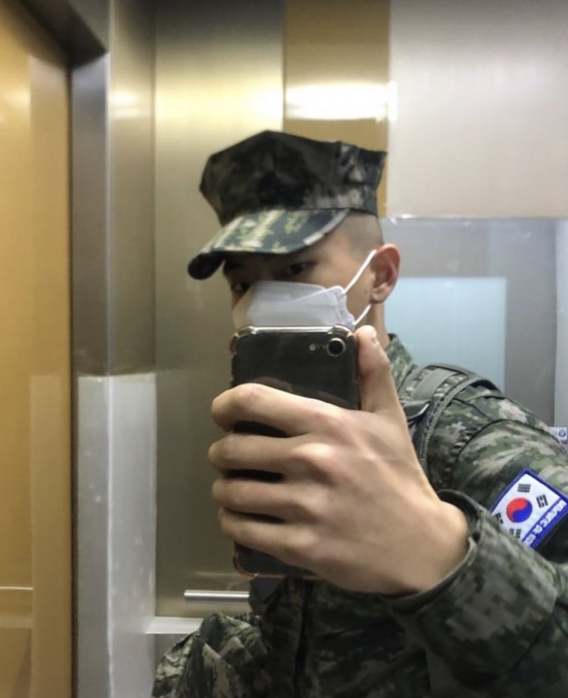 98XO723's tweet photo. 휴가 1일차•••!!!
광혀나 드뎌 휴가구나 추카추카해🥳🎉 https://t.co/lEwKhos4wh