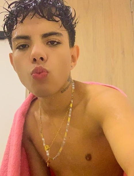 Come help>Alex get naked-Live now
 ?????? https://t.co/YETs6AQ2wI<
@chaturbate @FansChaturbate @Chaturbate_Pro