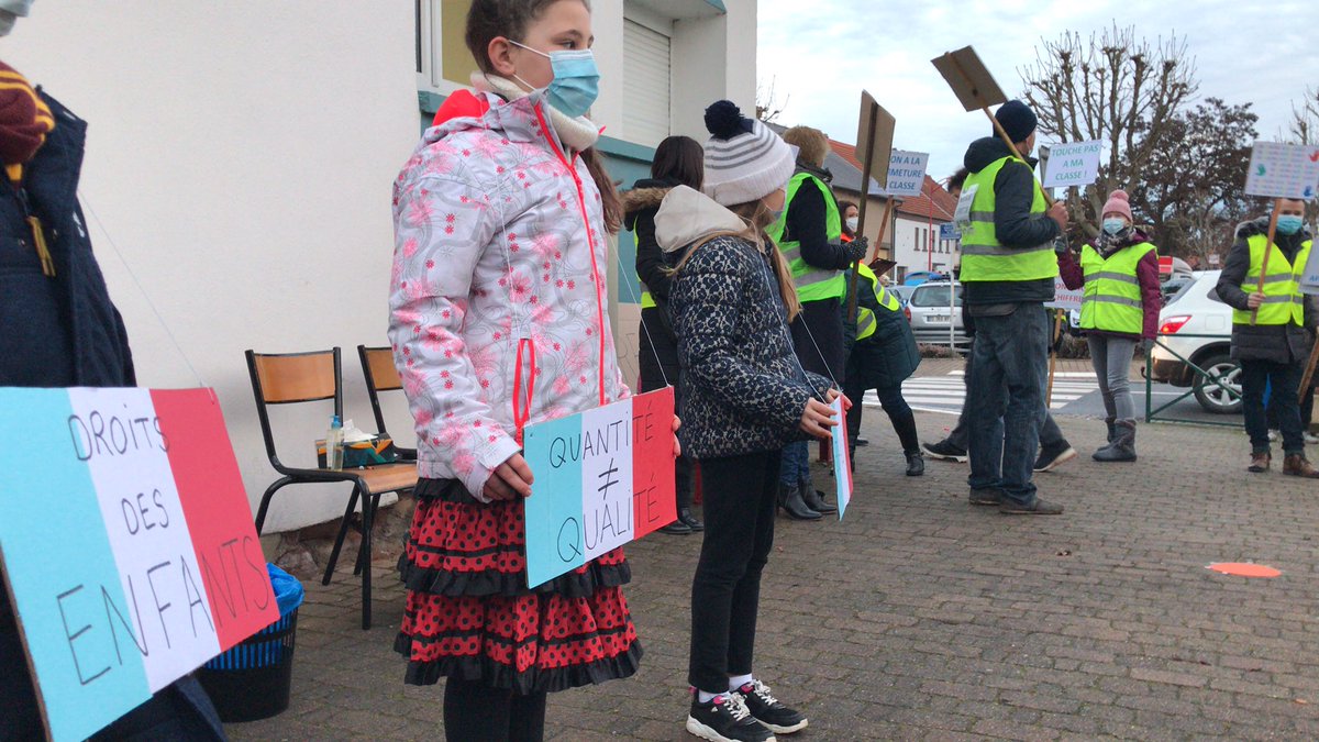#Moselle Forte mobilisation des parents et des élus contre une fermeture de classe à Willerwald  #écoles   <a href="/F3Lorraine/">France 3 Lorraine</a>