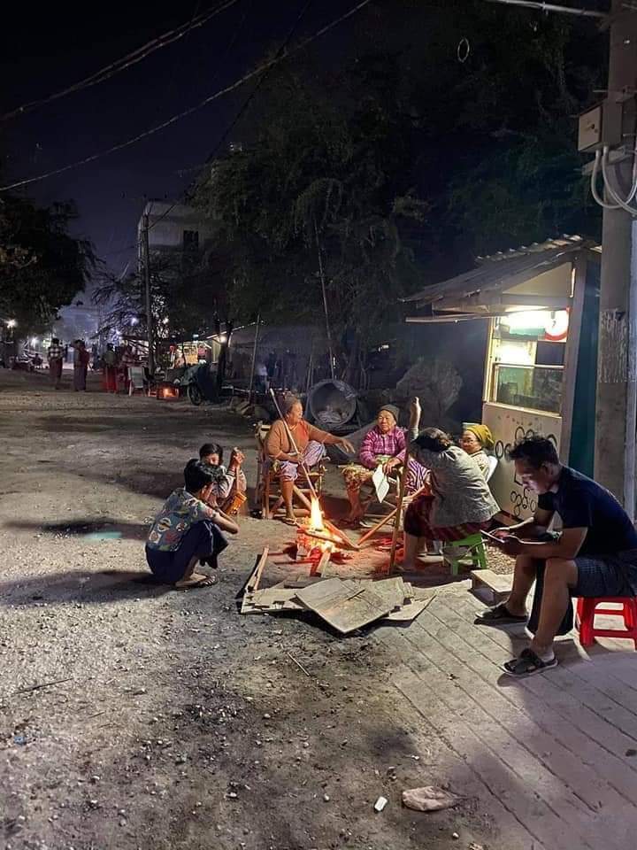 #WhatsHappeningInMyanmar