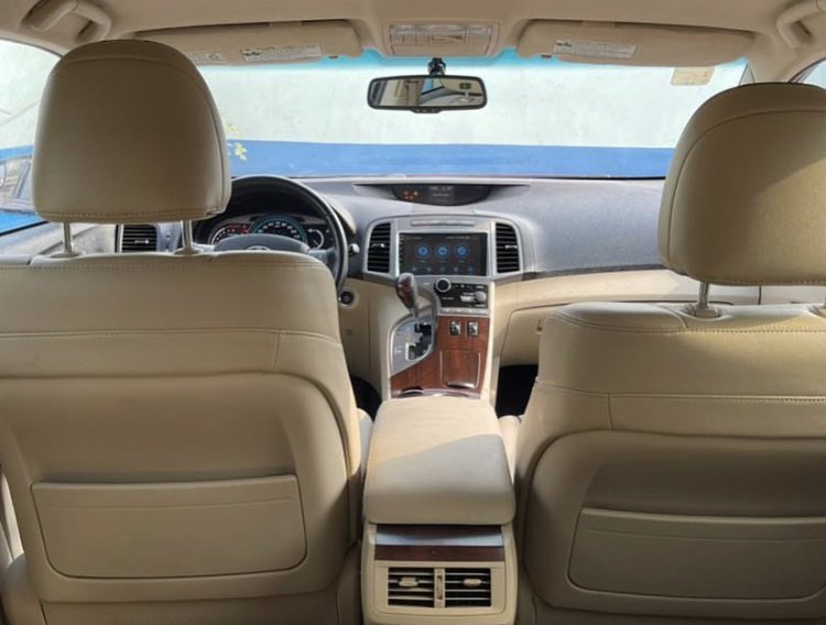 CupidAutosNG's tweet photo. Registered 🔥
Toyota Venza 
2011
Thumb start 
Navigation system 
Low mileage 
Toks standard 
4.850
#tuesdaymotivations #tuesdayvibe #SoworeAt50 #BeLikeNgoziChallenge #BadGirlByHanno #Fajr #Lampard #YouthsTakeCharge #Werner https://t.co/RiEMplZtdZ