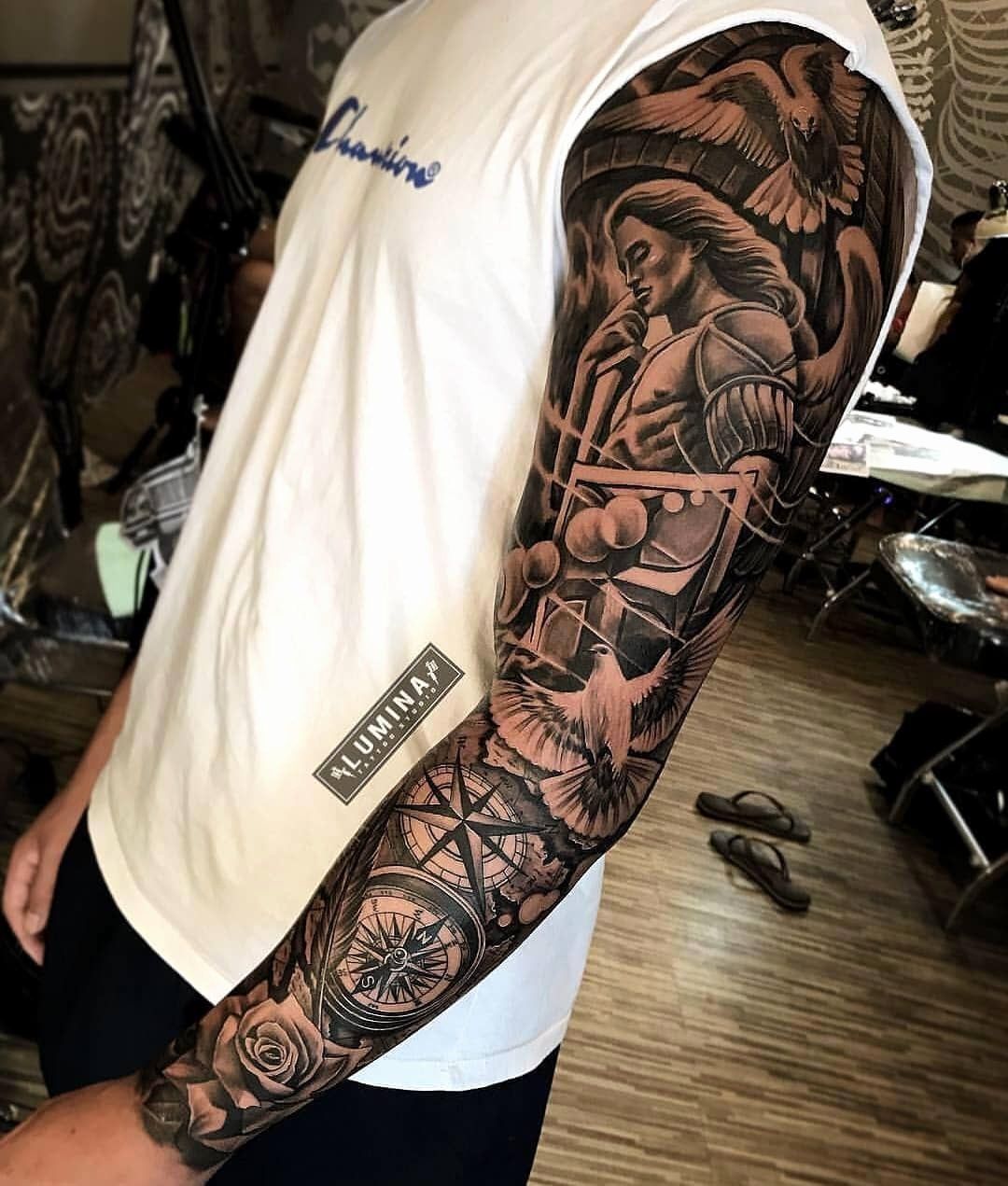 Twitter 上的 Fashionterest Cool Tattoo Designs For Men On Arm Sleeves Tattoos For Men On Arm Sleeves Can Be Found In Some Variety Where They Use Flowers As Designs In That Case