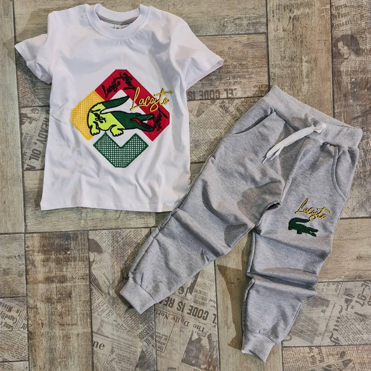 ThePointMall1's tweet photo. For cool and fashionable kids visit KESS BABY SHOP BABY SHOP  for quality apparel 
T-shirt and sweat pants set @ksh.1800
Size: 4-5/5-6/7-8/9-10/11-12 years https://t.co/vsUrFMNWMV