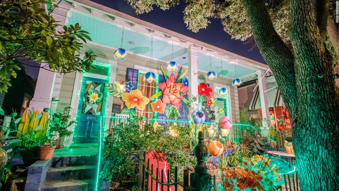 Happy #MardiGras2021 Instead of parades and floats, New Orleans residents have decorated their homes to celebrate. More on #JazzFMBreakfast <a href="/jazzfm/">Jazz FM</a>