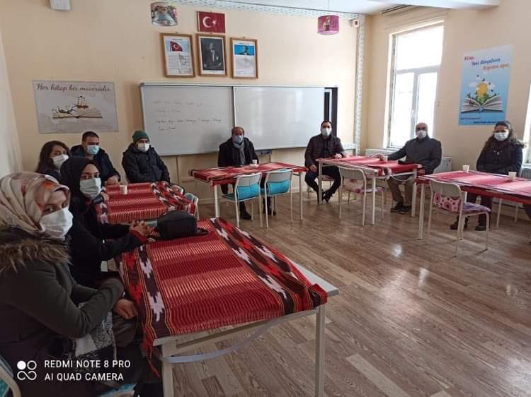 İlçe Milli Eğitim Müdürümüz SN. Mehmet ÇAĞLAYAN okulumuzu ziyaret ettiler. Sayın Müdürümüzle okulumuz ve öğrencilerimiz(geleceklerimiz) hakkında konuştuk. Kendilerine çok teşekkür ederiz.
<a href="/ziyaselcuk/">Ziya Selçuk</a> 
<a href="/SeyitAliBuyuk/">Seyit Ali Büyük</a> 
<a href="/servetal61/">Servet ALTUNTAŞ</a> 
<a href="/CaglayanMehmett/">Mehmet Çağlayan🇹🇷</a> 
<a href="/kuluilcemem/">Kulu İlçe Millî Eğitim Müdürlüğü</a>