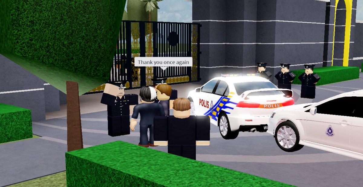MediaPrimaRBX's tweet photo. Singaporean and Sarawakian delegates were respectfully received by Malaysia Senior Minister of Foreign Affairs at the Istana Negara.

Various matters relating to diplomatic pact, trade understanding and political cooperation were robustly discussed. https://t.co/WWgRlDRpvN