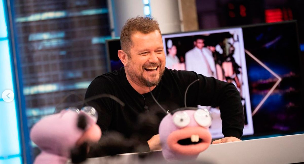 Las desternillantes anécdotas de <a href="/elmonaguillo/">El Monaguillo 🍆</a> cuando fue botones del Hotel Puente Romano en Marbella. De Claudia Schiffer a Kirk Douglas pasando por 'su amigo' el sultán de Brunei bit.ly/2NuWNLg