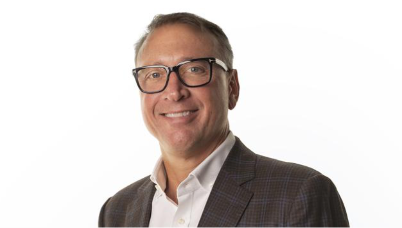 bencocke's tweet image. Hootsuite CEO Tom Keiser shares his best practice advice for how other CEOs can best leverage Social Media 👍🗣️ cutt.ly/ckVnGXE #CEOSocialMedia #CEOTips #CEOAdvice