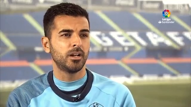 😇💙 Un 'ÁNGEL' en el Coliseum Alfonso Pérez.
🎙⚽ Ángel Rodríguez, delantero del @GetafeCF, protagonista esta semana de #LaLigaWorld.
#LaLigaSantander https://t.co/U8JSn42vRa