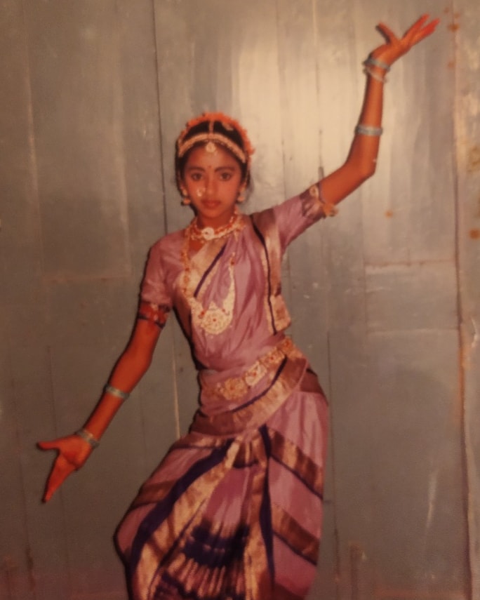 EuVcdxAVgAIlsRd?format=jpg&name=900x900